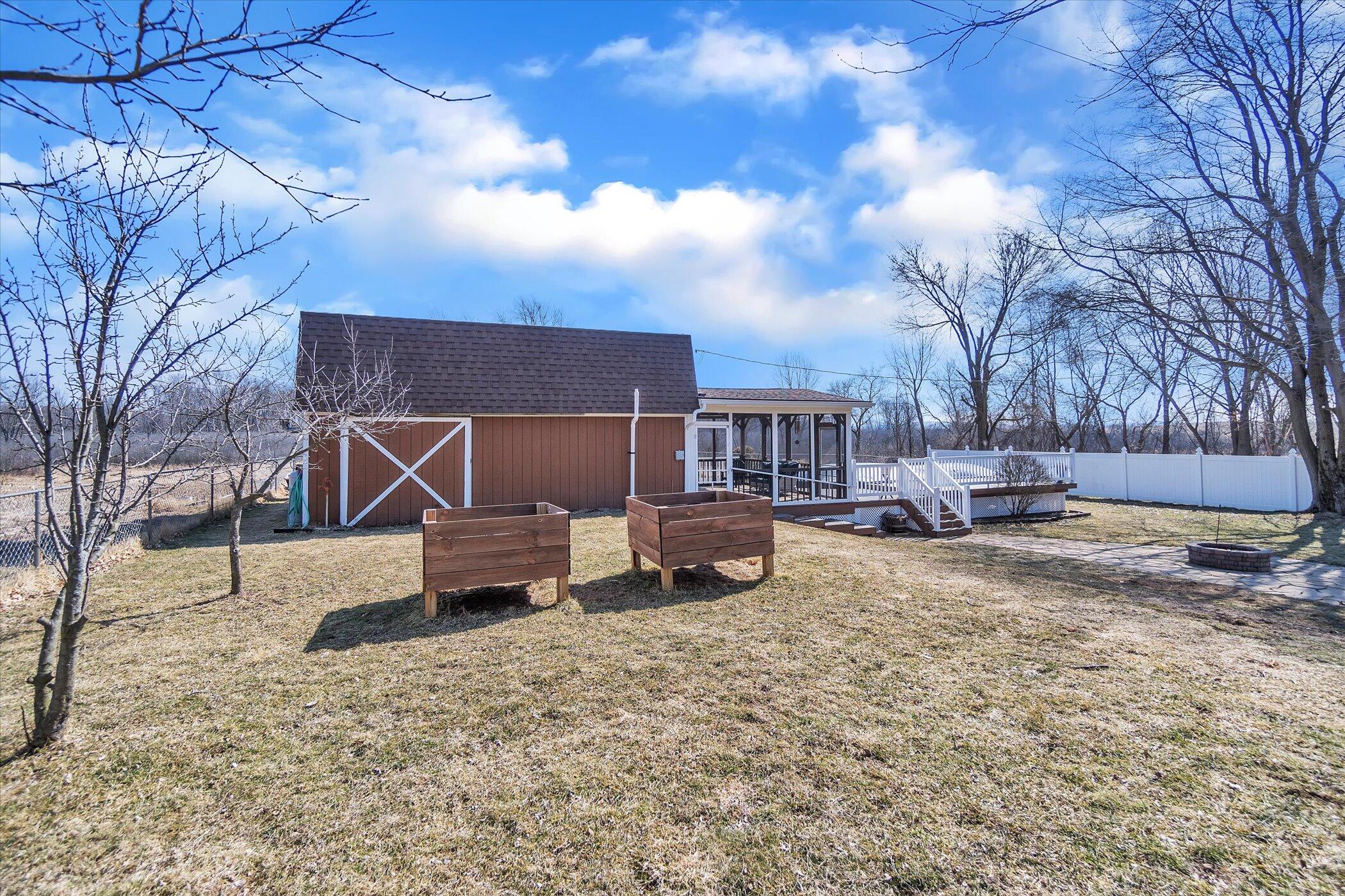5829 Draper Road Jackson, MI 49201 - Photo 50 of 52 51-5829-S-Draper-WindowStill-Real-Estate
