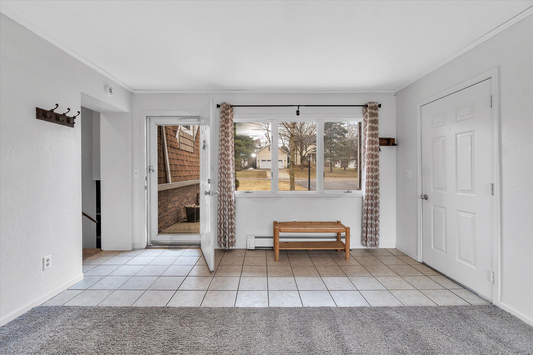 5829 Draper Road Jackson, MI 49201 - Photo 5 of 52 06-5829-S-Draper-WindowStill-Real-Estate