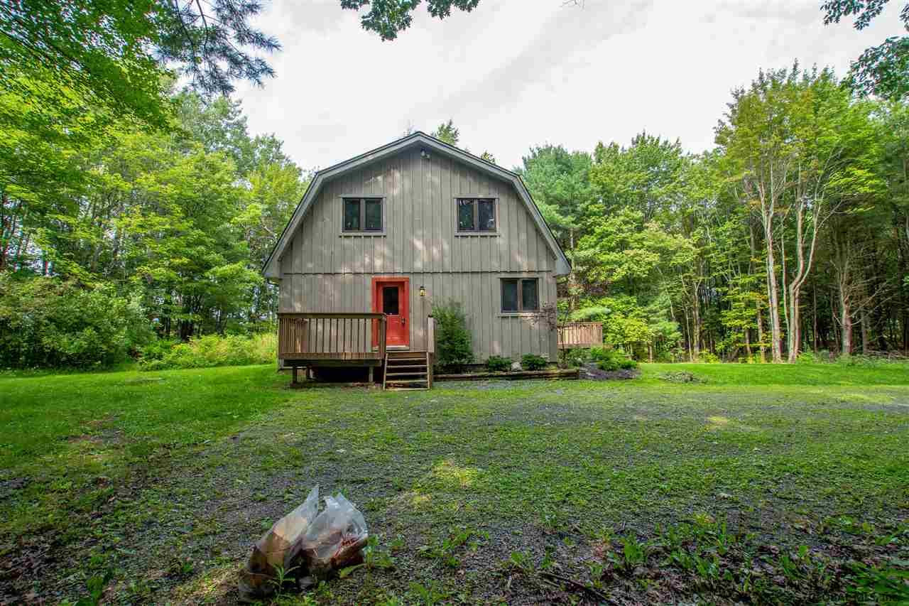 2711 Waters Road Amsterdam, NY 12010 - Photo 2 of 54 Photo 2
