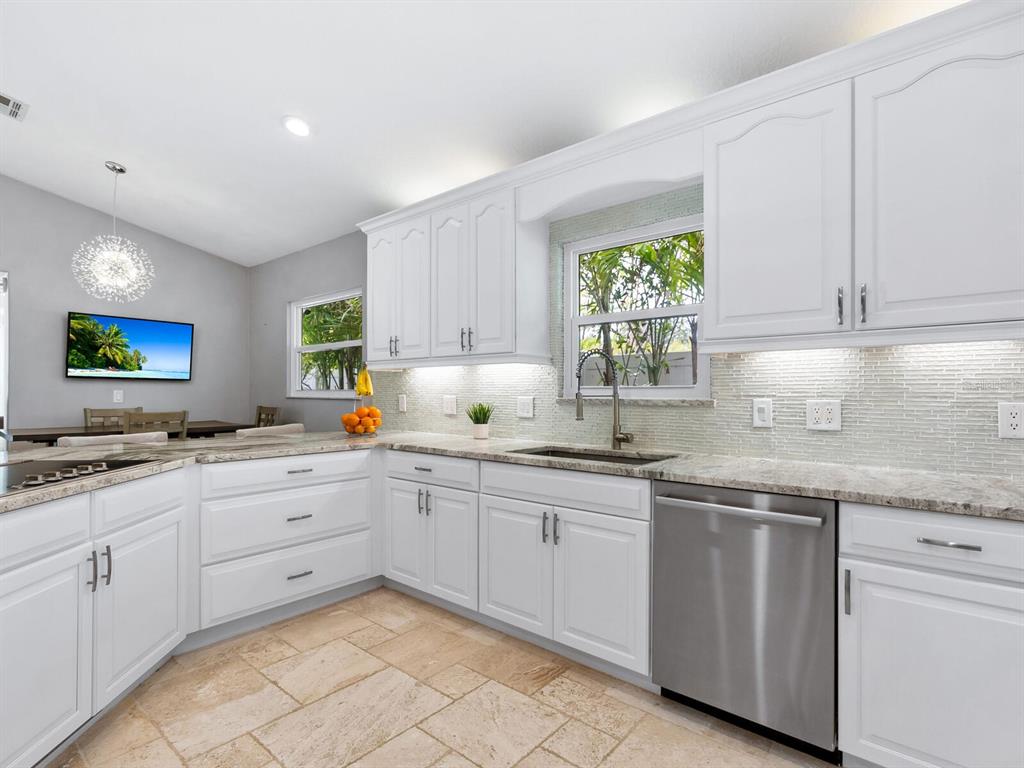 221 Lychee Road Nokomis, FL 34275 - Photo 25 of 73