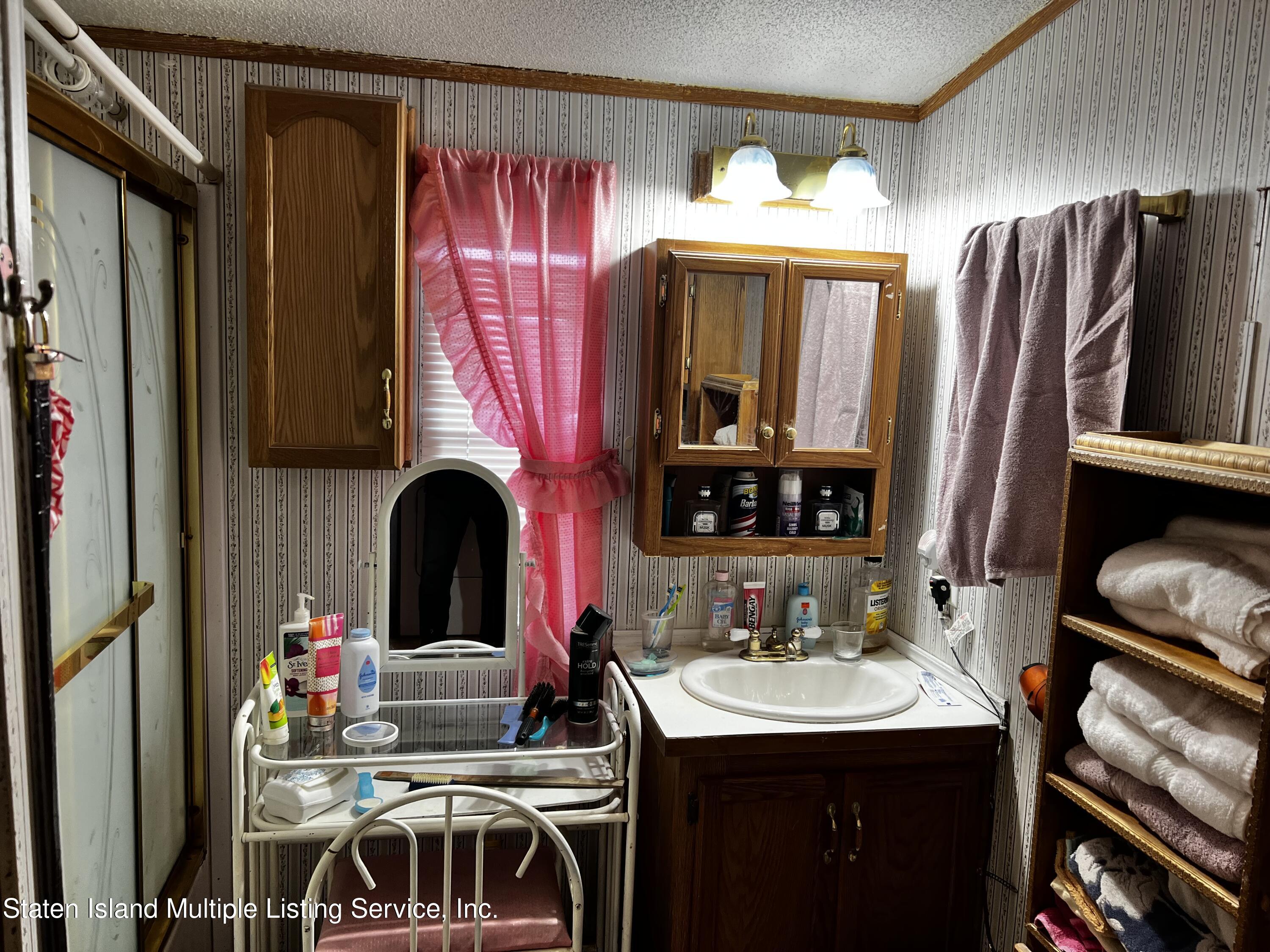 2701 Goethals Road North, Unit F3 Staten Island, NY 10303 - Photo 11 of 14 2701 goethals 3