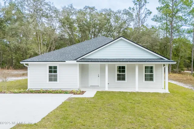 a view of a bird bath