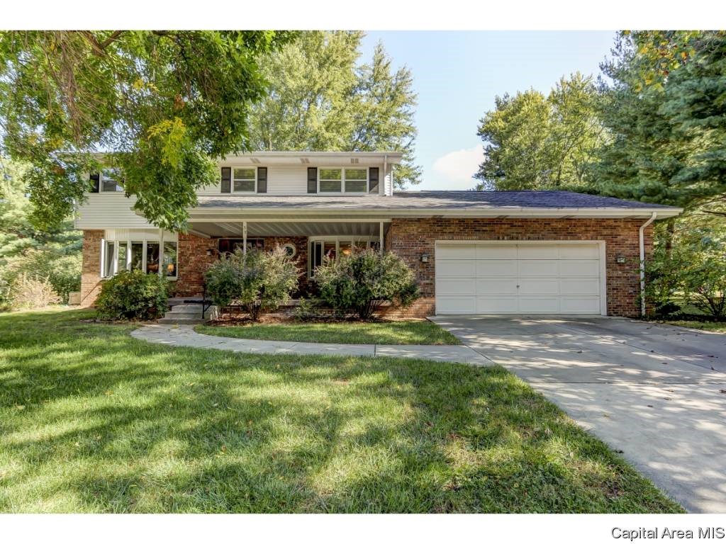 53 Axline Road Chatham, IL 62629 - Photo 1 of 36 Gallery Image 1