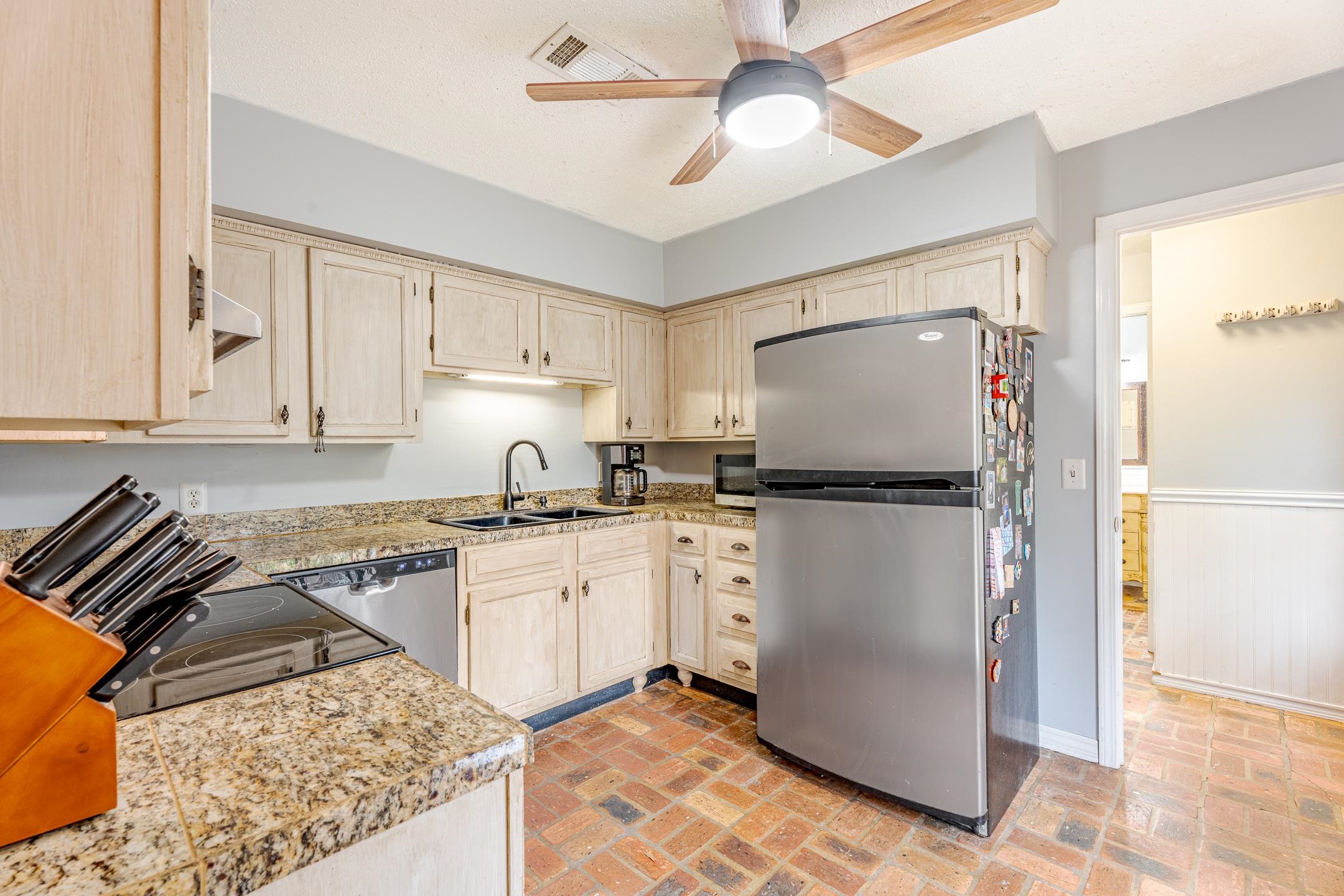 215 Montclair Loop Daphne, AL 36526 - Photo 11 of 37