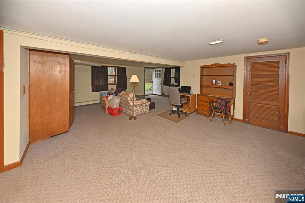 40 Woodside Road Wyckoff, NJ 07481 - Photo 16 of 27