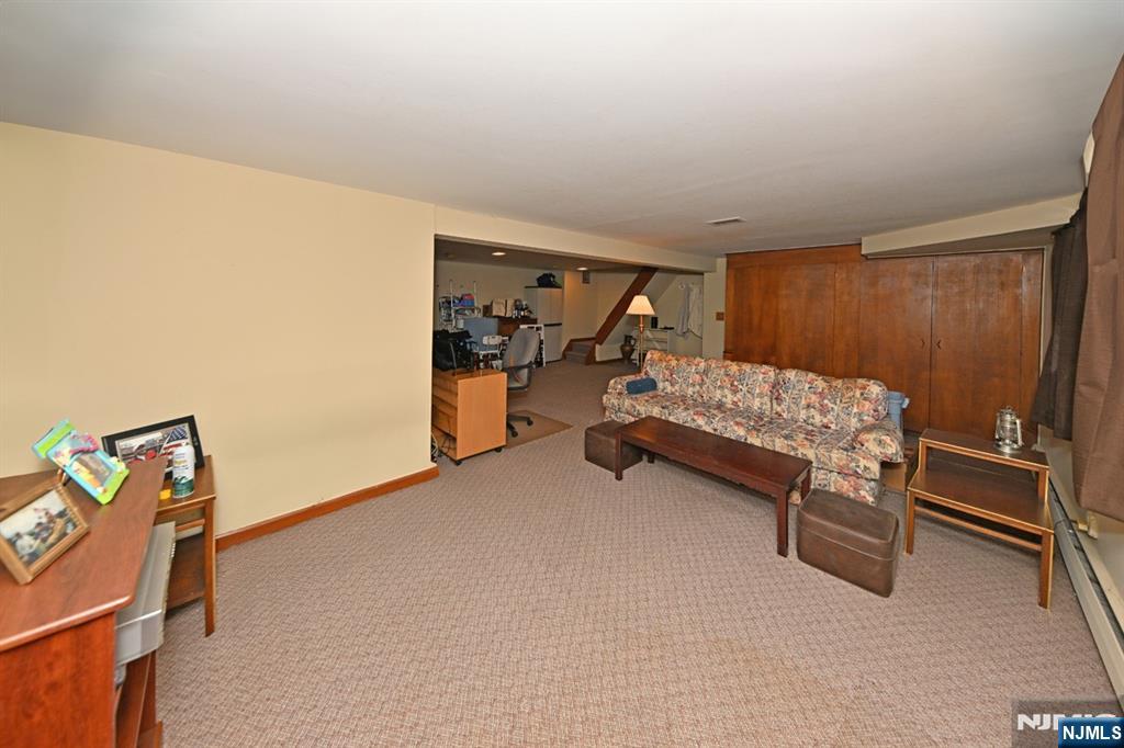 40 Woodside Road Wyckoff, NJ 07481 - Photo 17 of 27