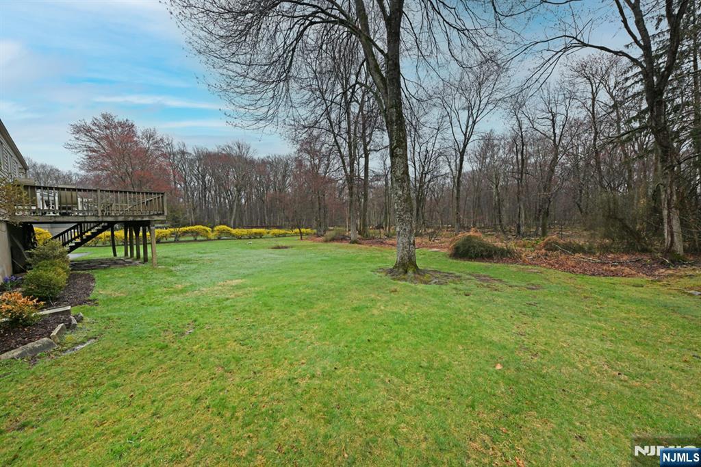 40 Woodside Road Wyckoff, NJ 07481 - Photo 22 of 27