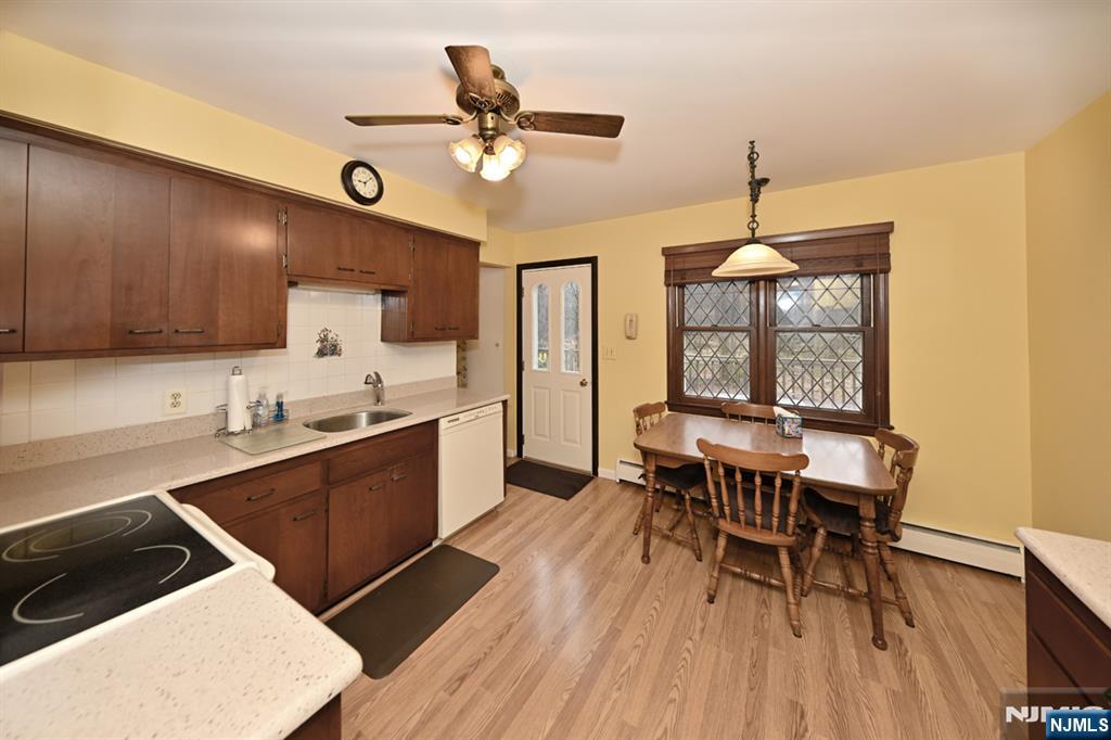 40 Woodside Road Wyckoff, NJ 07481 - Photo 8 of 27