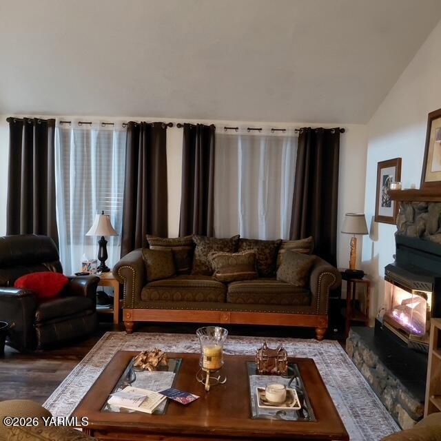 41 Bertsch Circle Naches, WA 98937 - Photo 9 of 27 living room 1