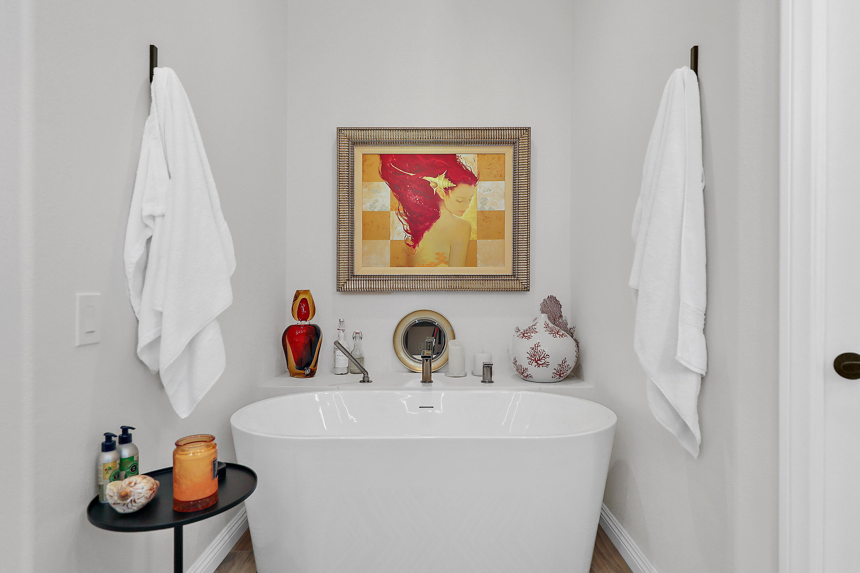 80345 Camarillo Way La Quinta, CA 92253 - Photo 20 of 40 a bathroom with a sink and a mirror
