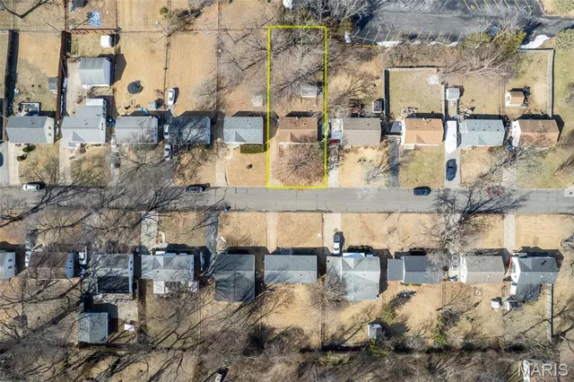 $115,000 | 45 La Venta Drive, Florissant, MO 63031