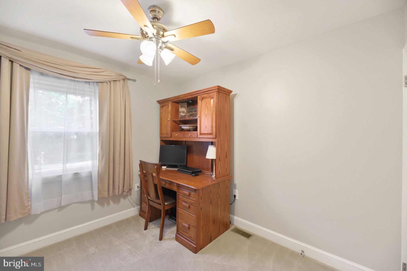 600 Williamsburg Road Sterling, VA 20164 - Photo 19 of 40 2nd Bedroom