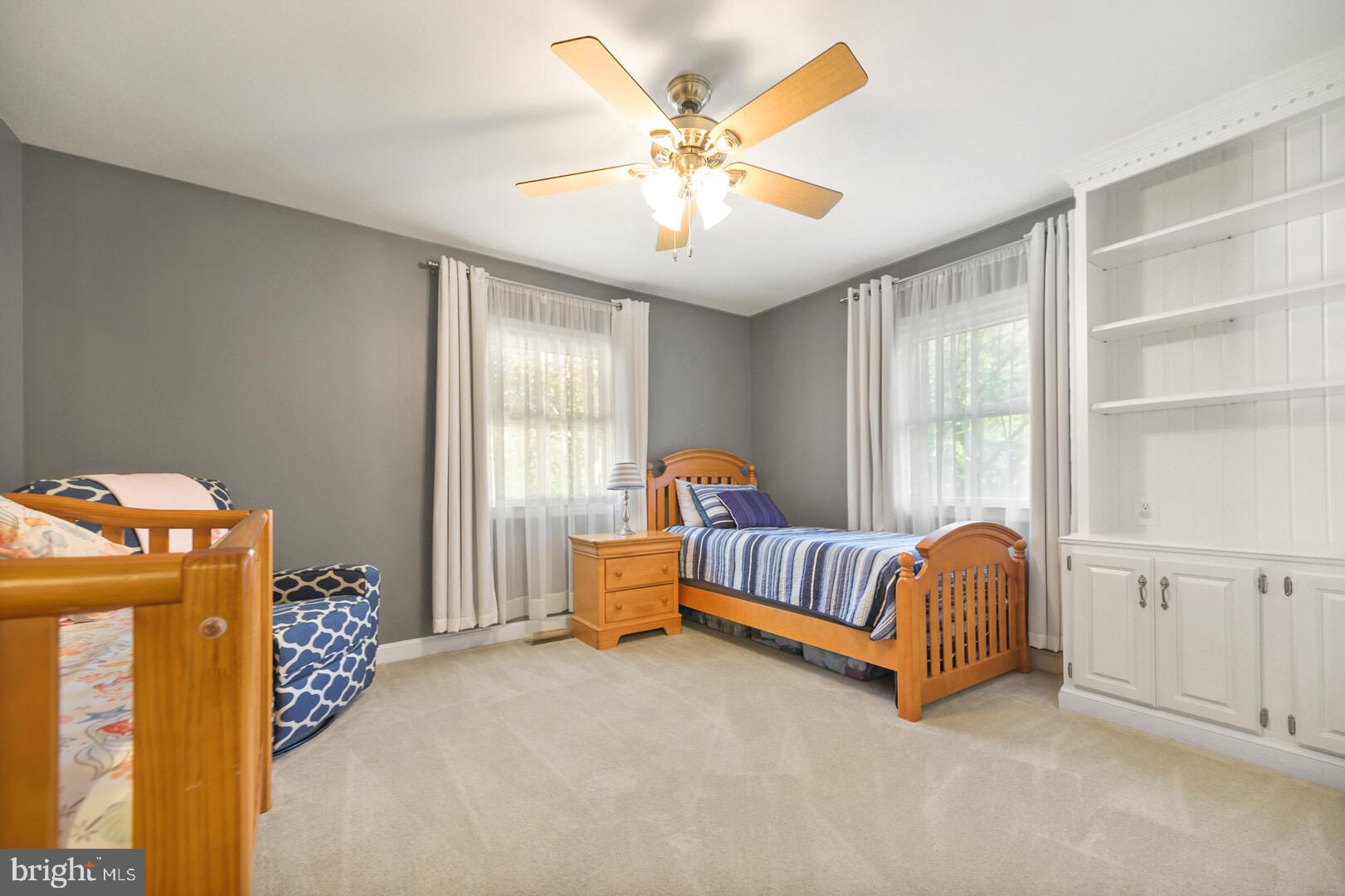 600 Williamsburg Road Sterling, VA 20164 - Photo 20 of 40 3rd Bedroom with Built Ins