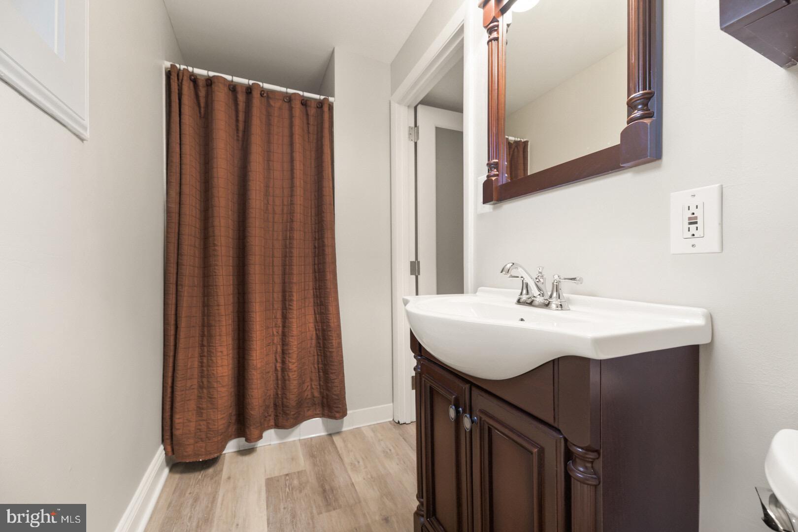 600 Williamsburg Road Sterling, VA 20164 - Photo 26 of 40 Full Bath in Basement