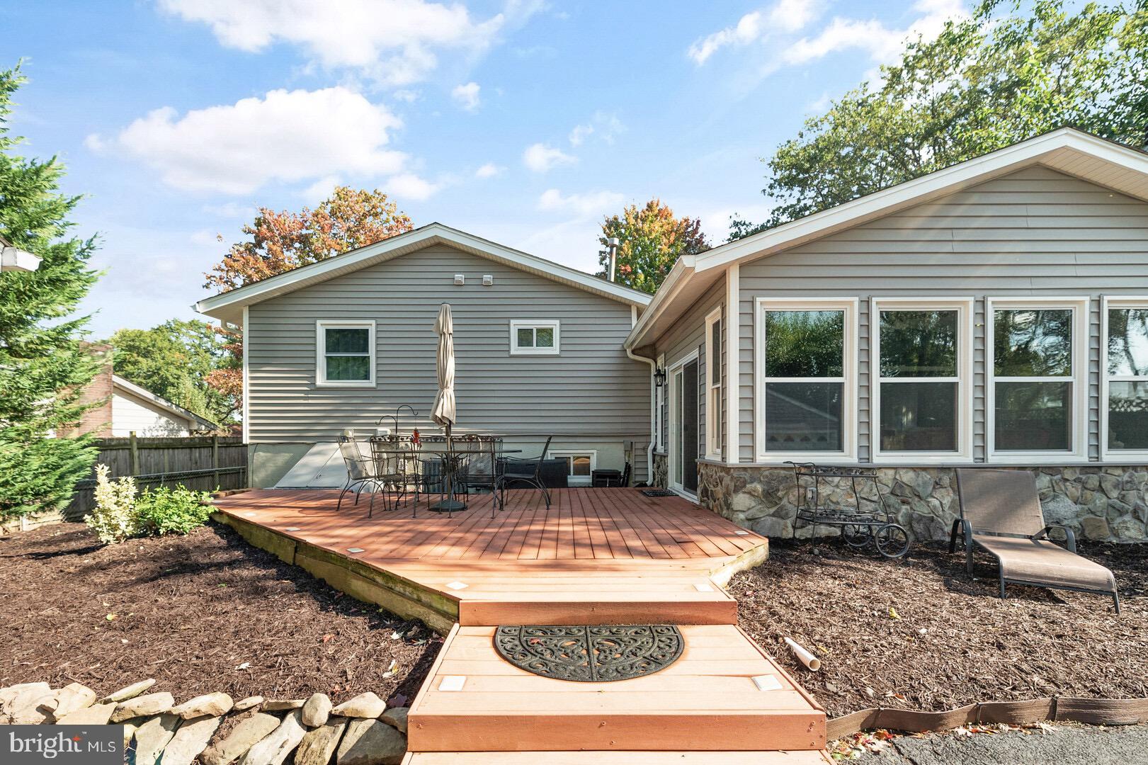 600 Williamsburg Road Sterling, VA 20164 - Photo 36 of 40 Deck