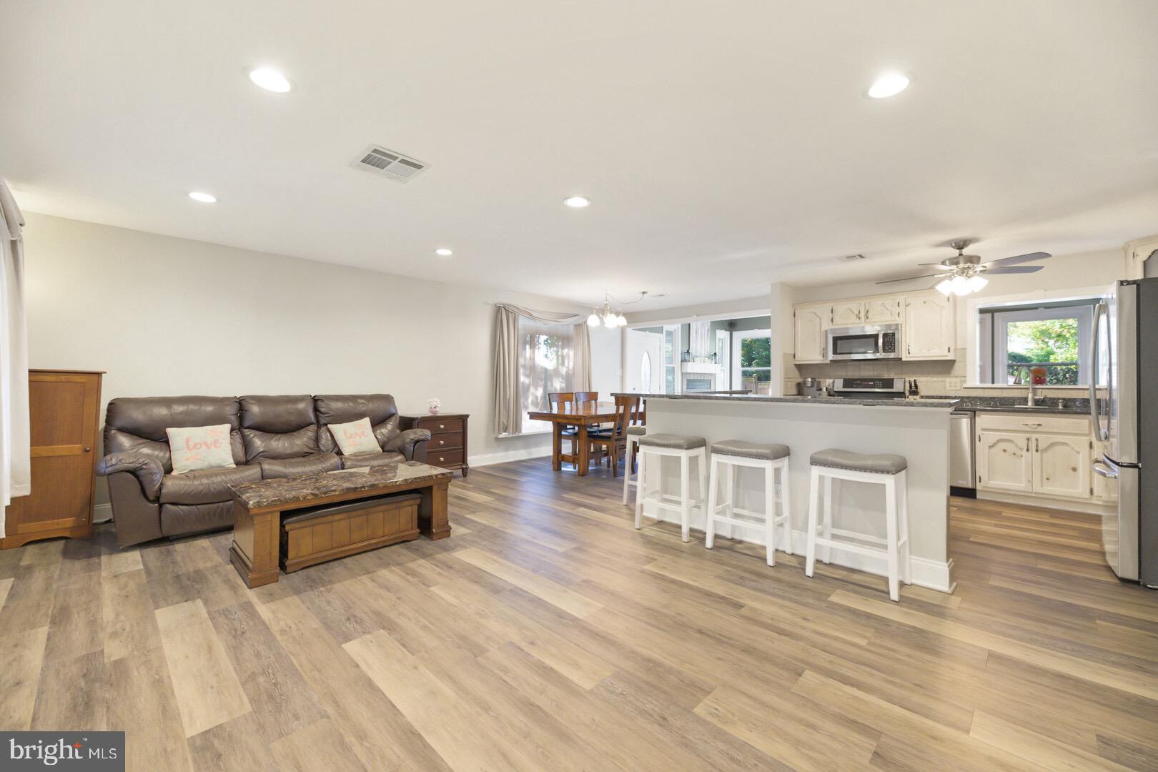 600 Williamsburg Road Sterling, VA 20164 - Photo 6 of 40 Open Concept