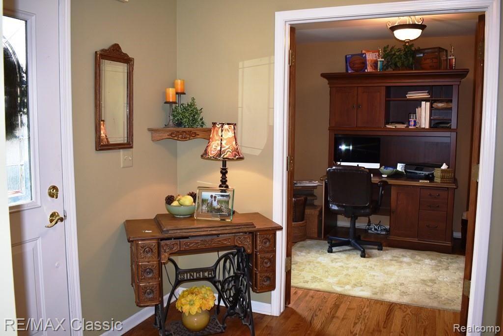 365 East Dawson Road Milford, MI 48381 - Photo 5 of 57 Library with double glass doors off the foyer