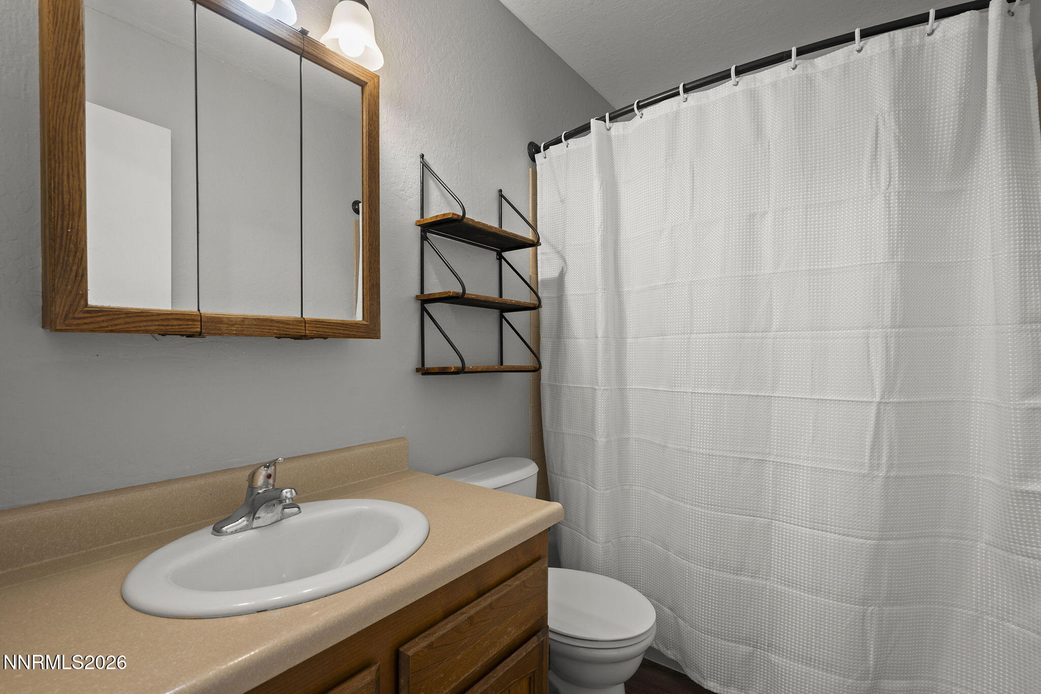 2264 Cannonball Road Sparks, NV 89431 - Photo 15 of 21 15-web-or-mls-_DSC0196