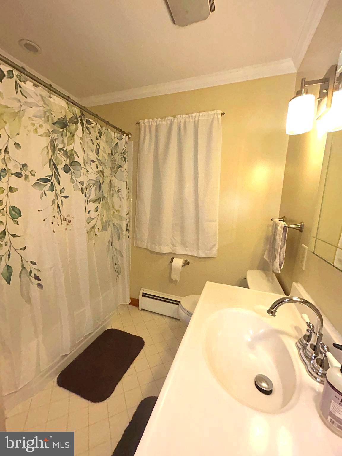 211 West Main Street Fairfield, PA 17320 - Photo 15 of 34