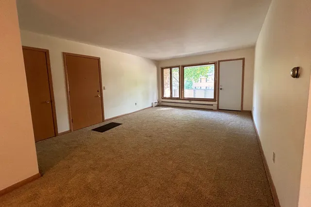 $1,475 | 2406 Fremont Avenue, Madison, WI 53704