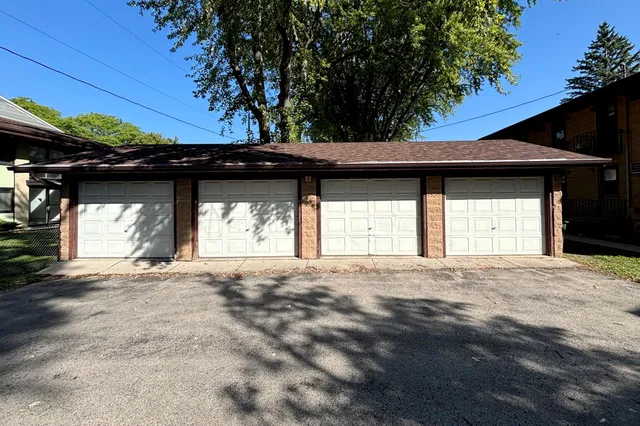 $1,475 | 2406 Fremont Avenue, Madison, WI 53704