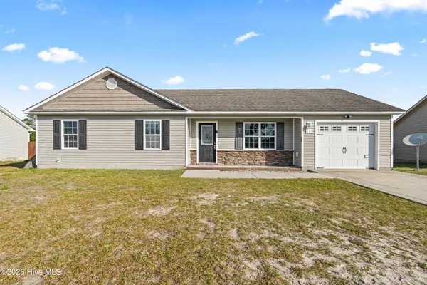 $239,000 | 211 Lockwood Court, Hubert, NC 28539