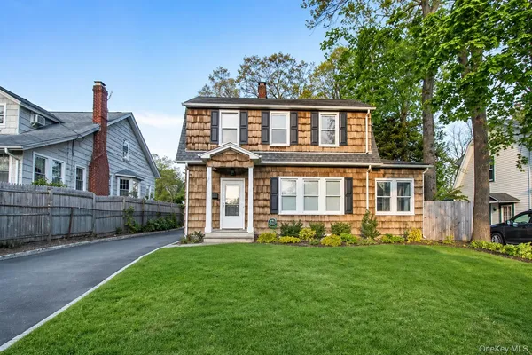 $5,250 | 26 5th Street, Locust Valley, NY 11560