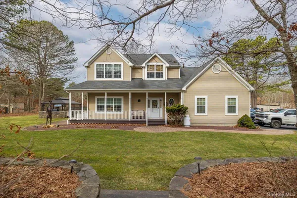 $1,425,000 | 210 Weeks Avenue, Manorville, NY 11949