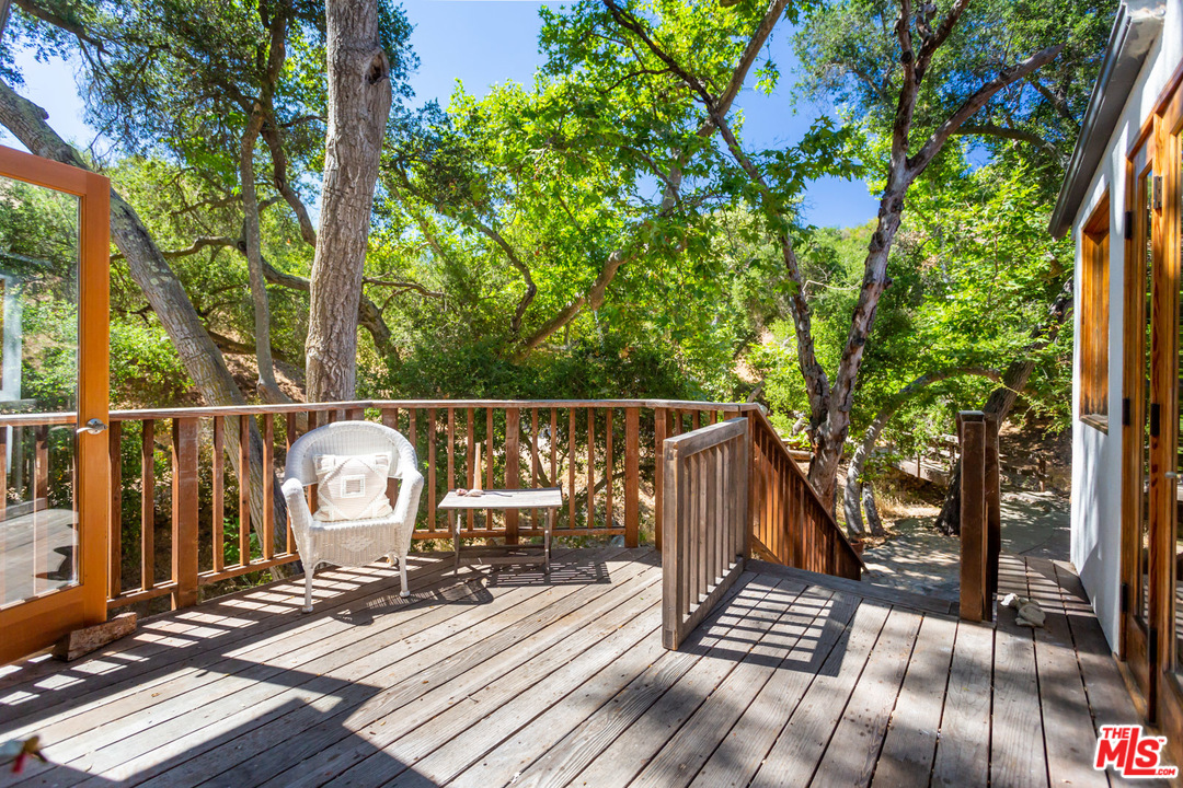 23299 Red Rock Road Topanga, CA 90290 - Photo 11 of 40 Gallery Image 11