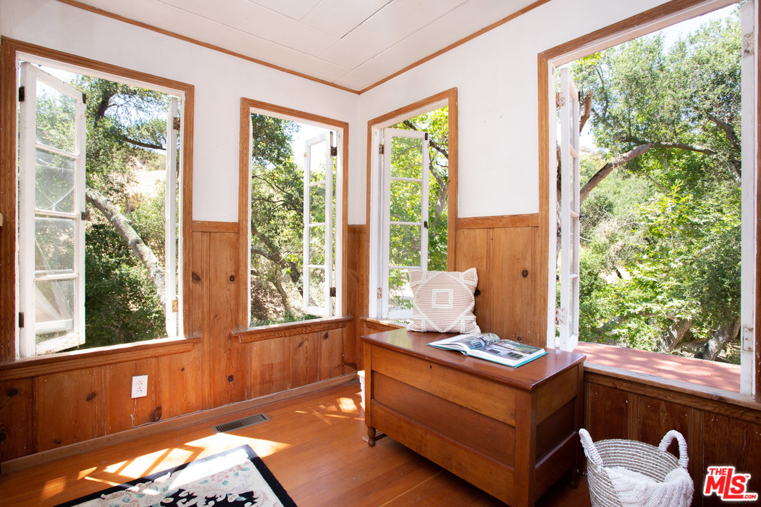 23299 Red Rock Road Topanga, CA 90290 - Photo 16 of 40 Gallery Image 16