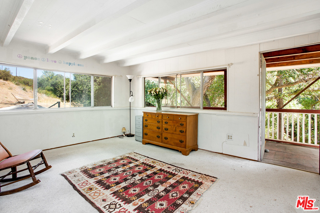 23299 Red Rock Road Topanga, CA 90290 - Photo 25 of 40 Gallery Image 25