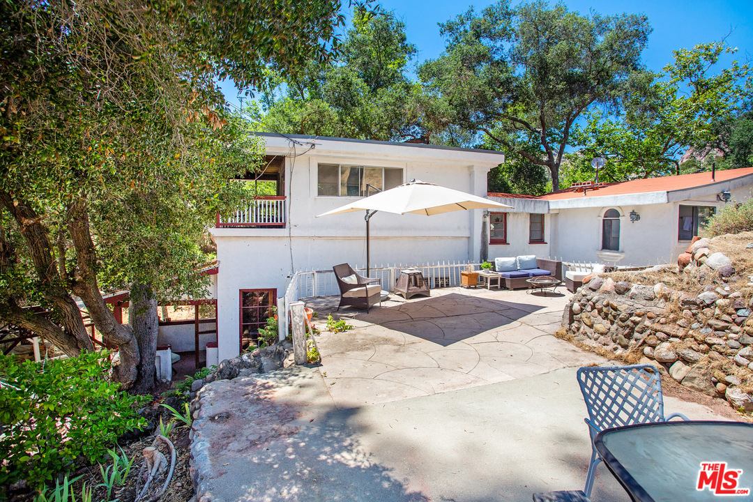23299 Red Rock Road Topanga, CA 90290 - Photo 28 of 40 Gallery Image 28