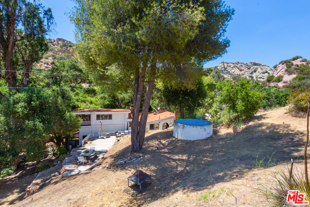 23299 Red Rock Road Topanga, CA 90290 - Photo 31 of 40 Gallery Image 31