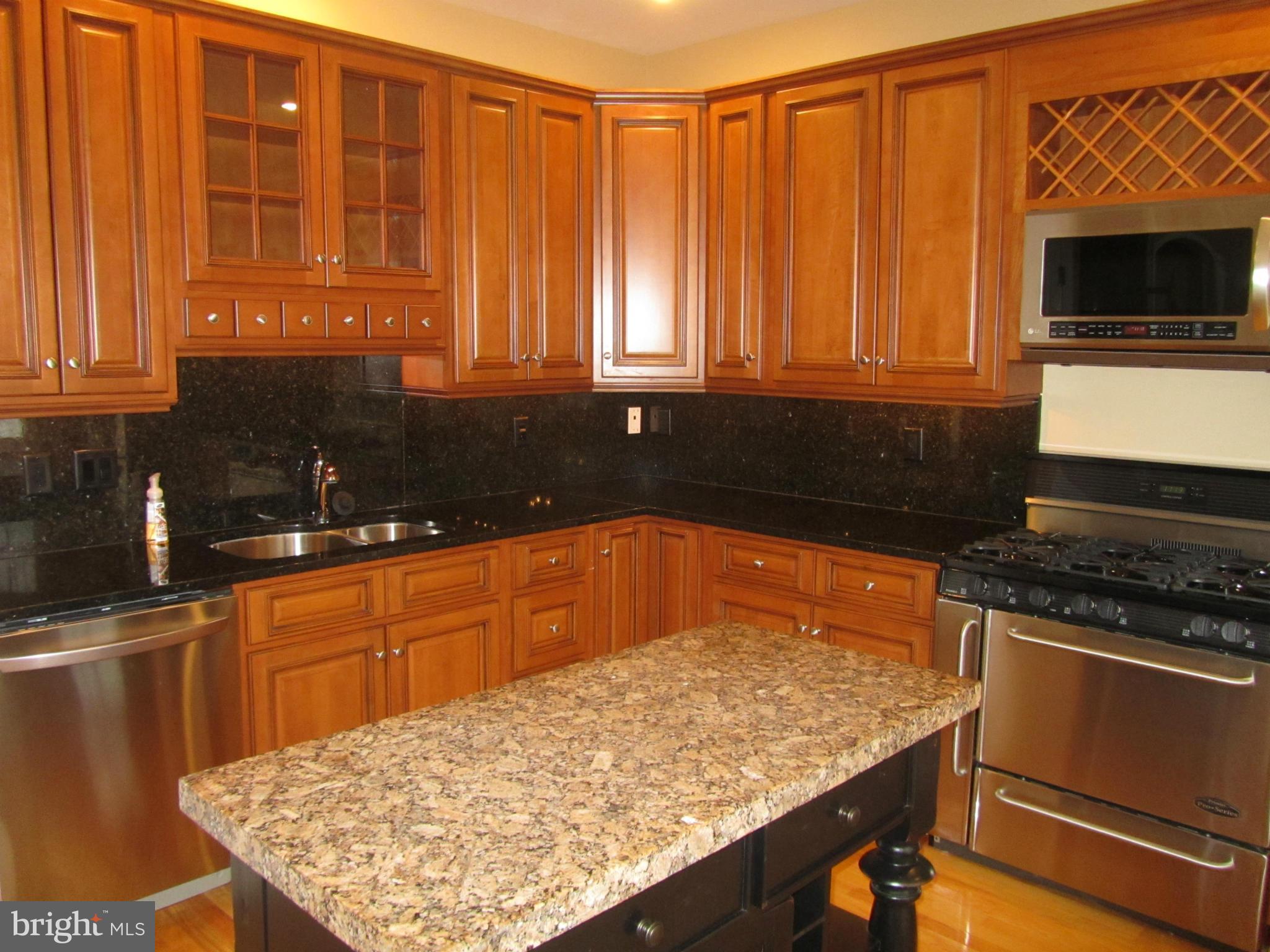 2608 Rockhampton Road Ellicott City, MD 21042 - Photo 12 of 30 Kitchen