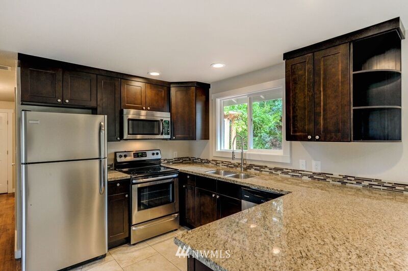 8816 Northeast 187th Street Bothell, WA 98011 - Photo 2 of 15 Gallery Image 2