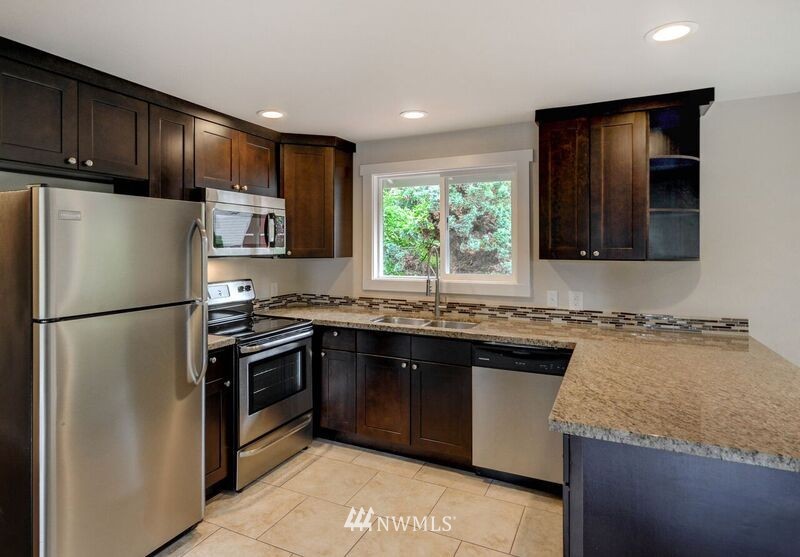 8816 Northeast 187th Street Bothell, WA 98011 - Photo 3 of 15 Gallery Image 3