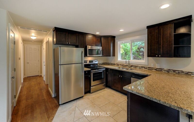 8816 Northeast 187th Street Bothell, WA 98011 - Photo 4 of 15 Gallery Image 4