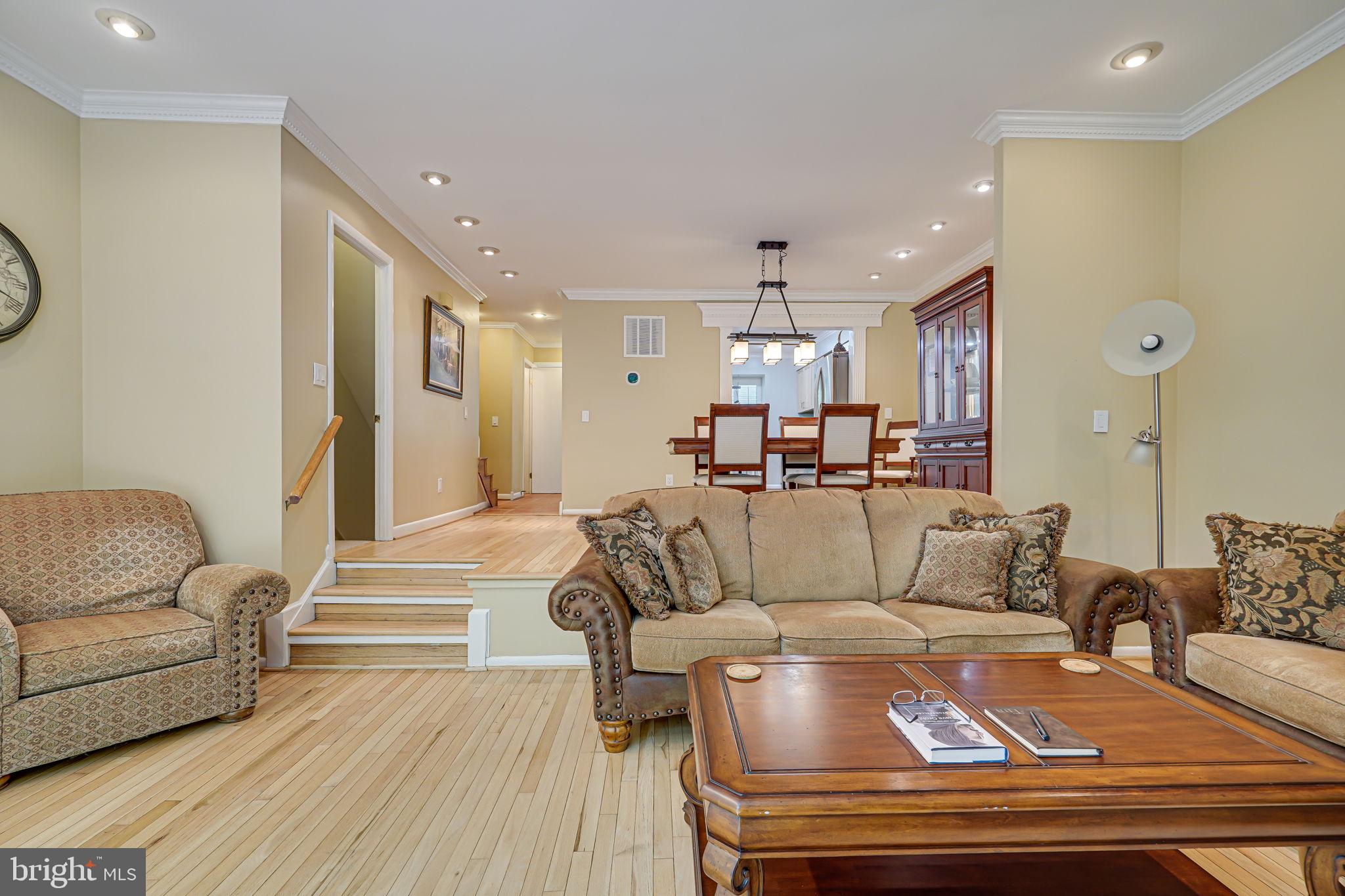 11722 Decade Court Reston, VA 20191 - Photo 13 of 44 Living Room