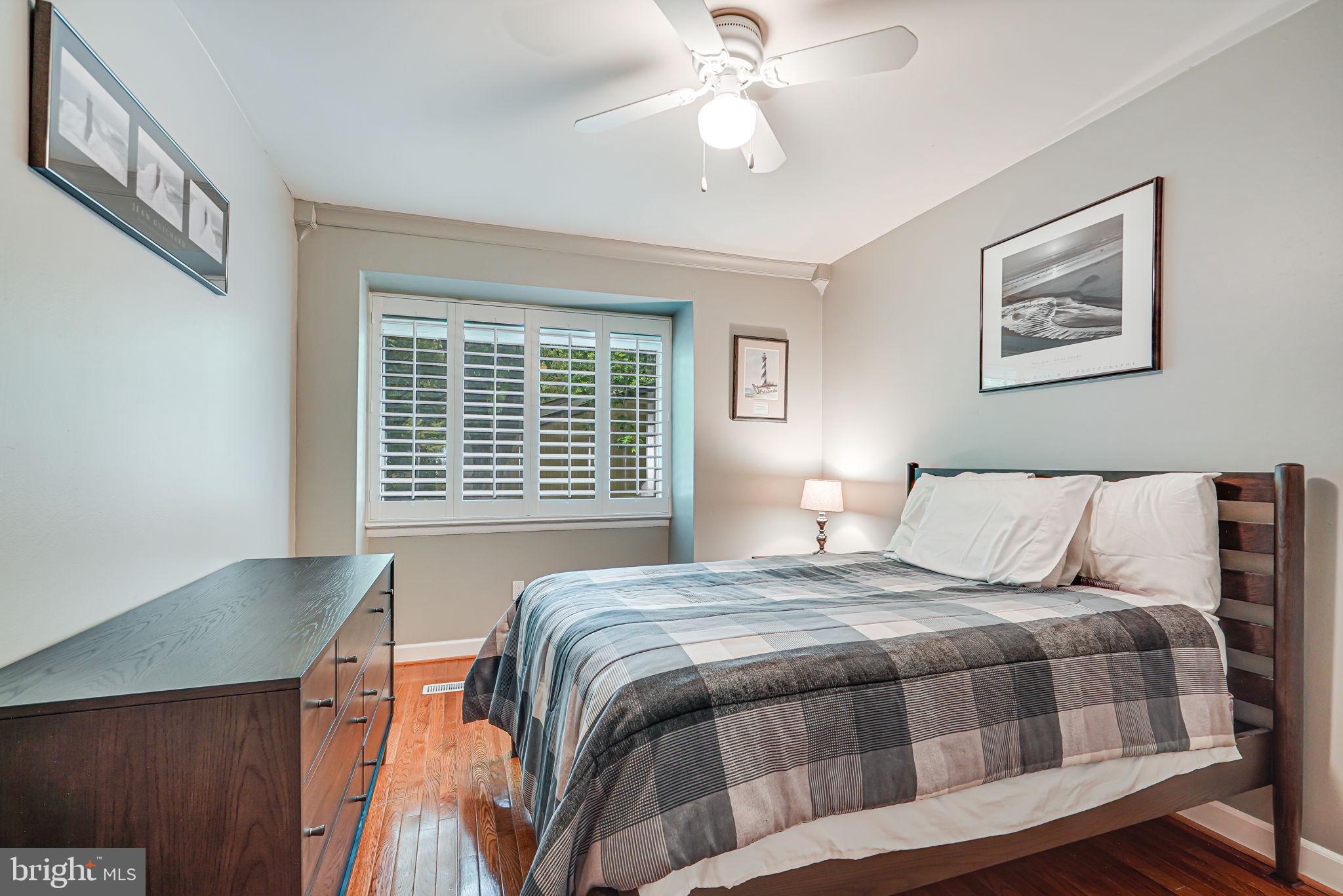 11722 Decade Court Reston, VA 20191 - Photo 23 of 44 Bedroom 2