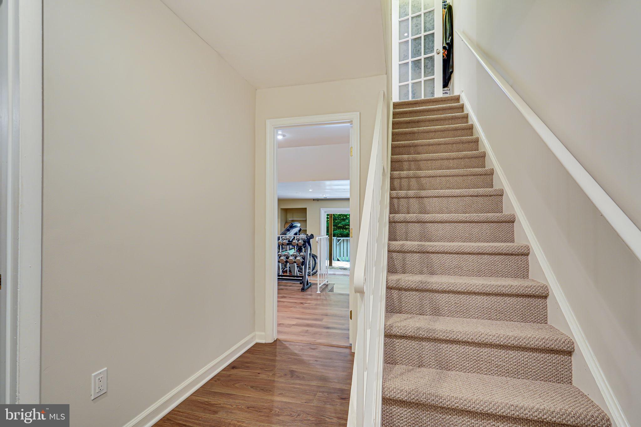 11722 Decade Court Reston, VA 20191 - Photo 26 of 44 Entry Hall