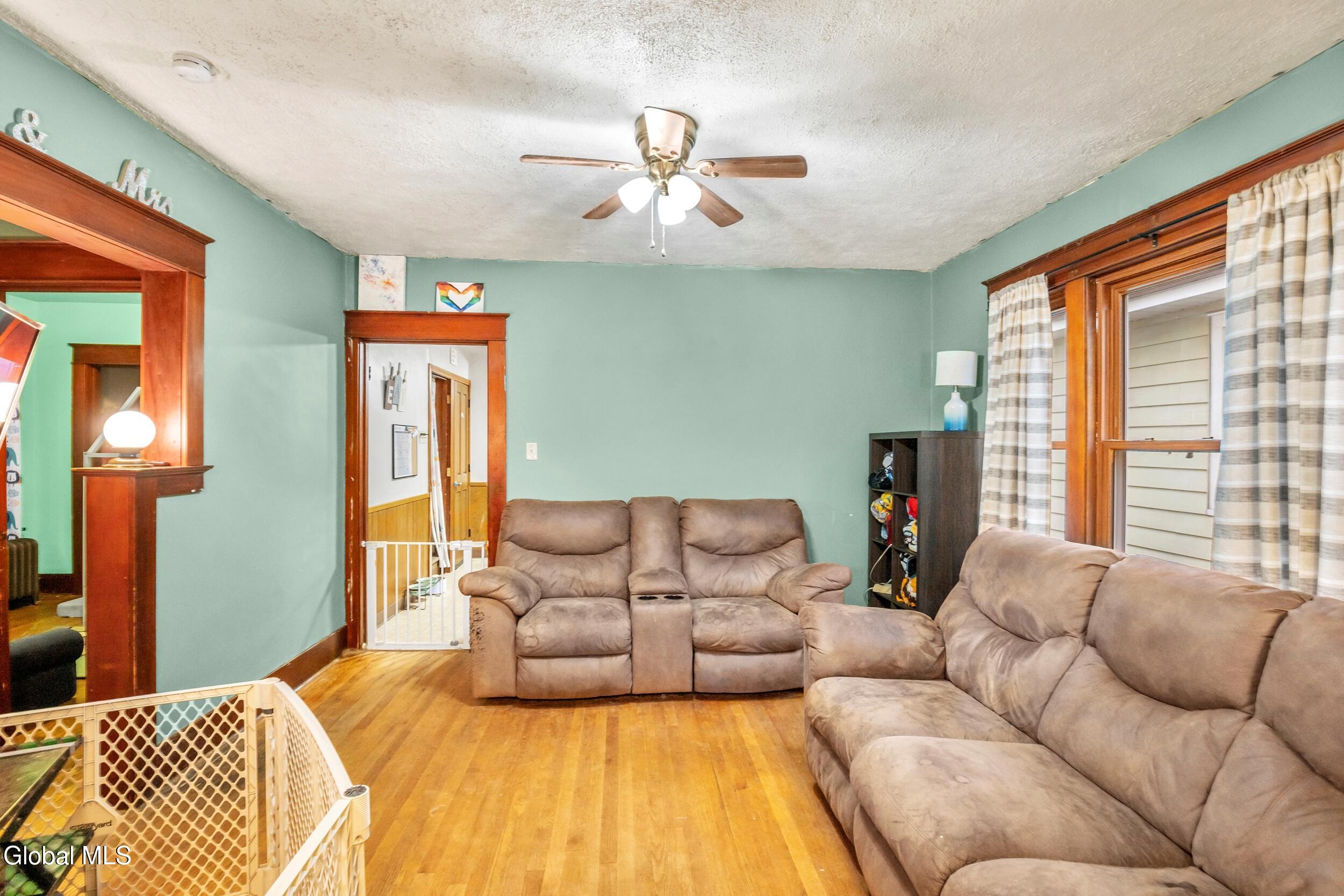 1327 Dewitt Street Schenectady, NY 12303 - Photo 11 of 45 11_1327 dewitt st