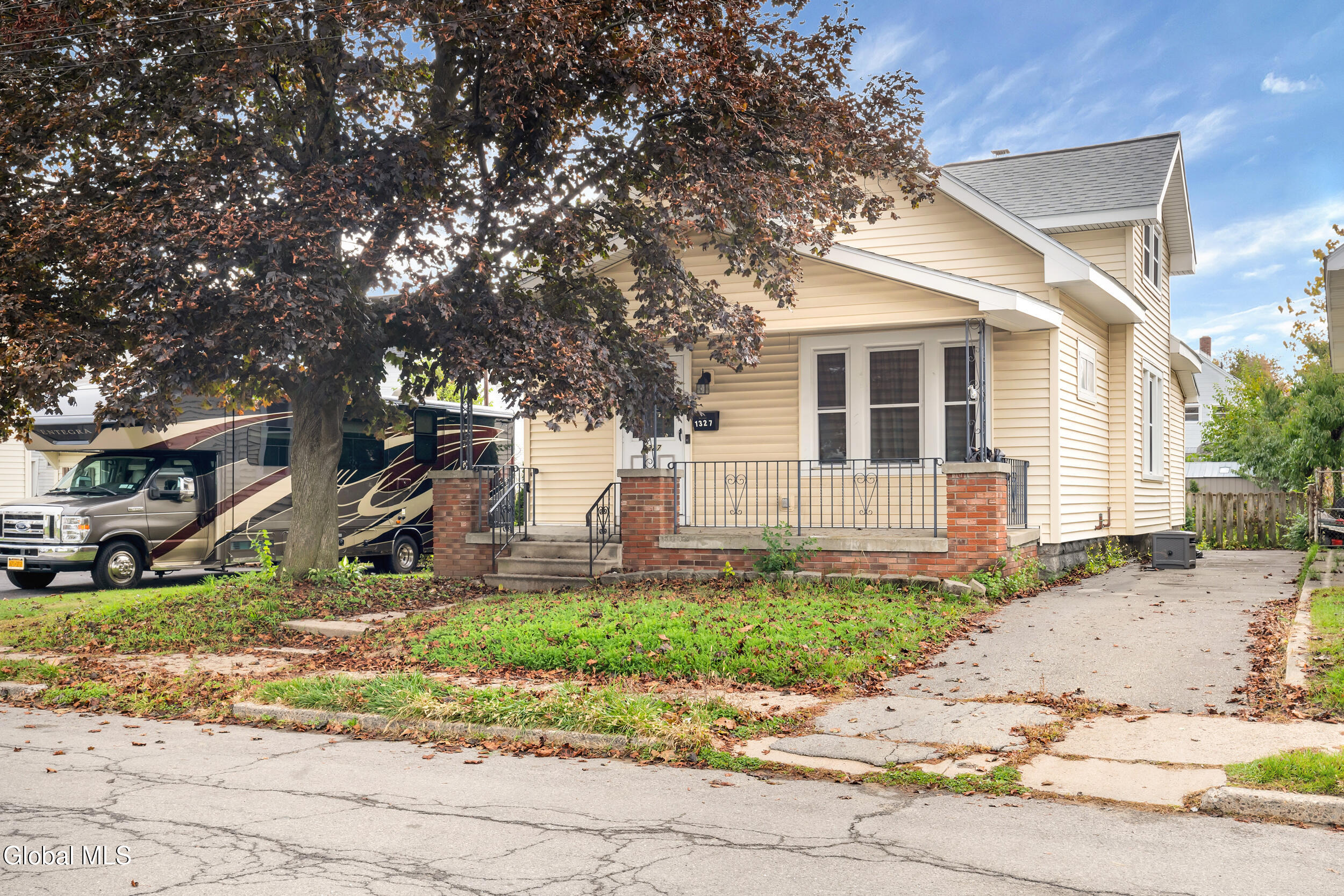 1327 Dewitt Street Schenectady, NY 12303 - Photo 6 of 45 6_1327 dewitt st