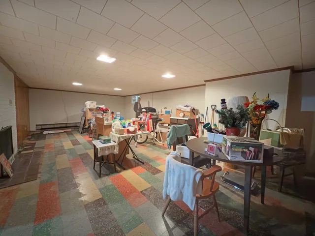 $470,000 | 548 Elm Street, Glen Ellyn, IL 60137