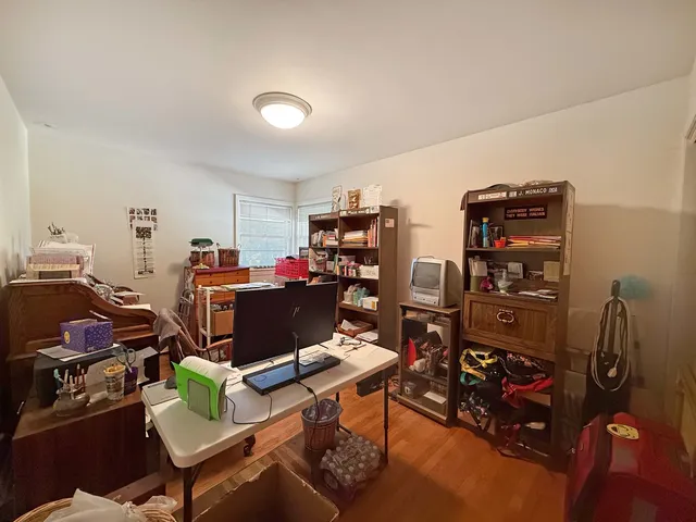 $470,000 | 548 Elm Street, Glen Ellyn, IL 60137