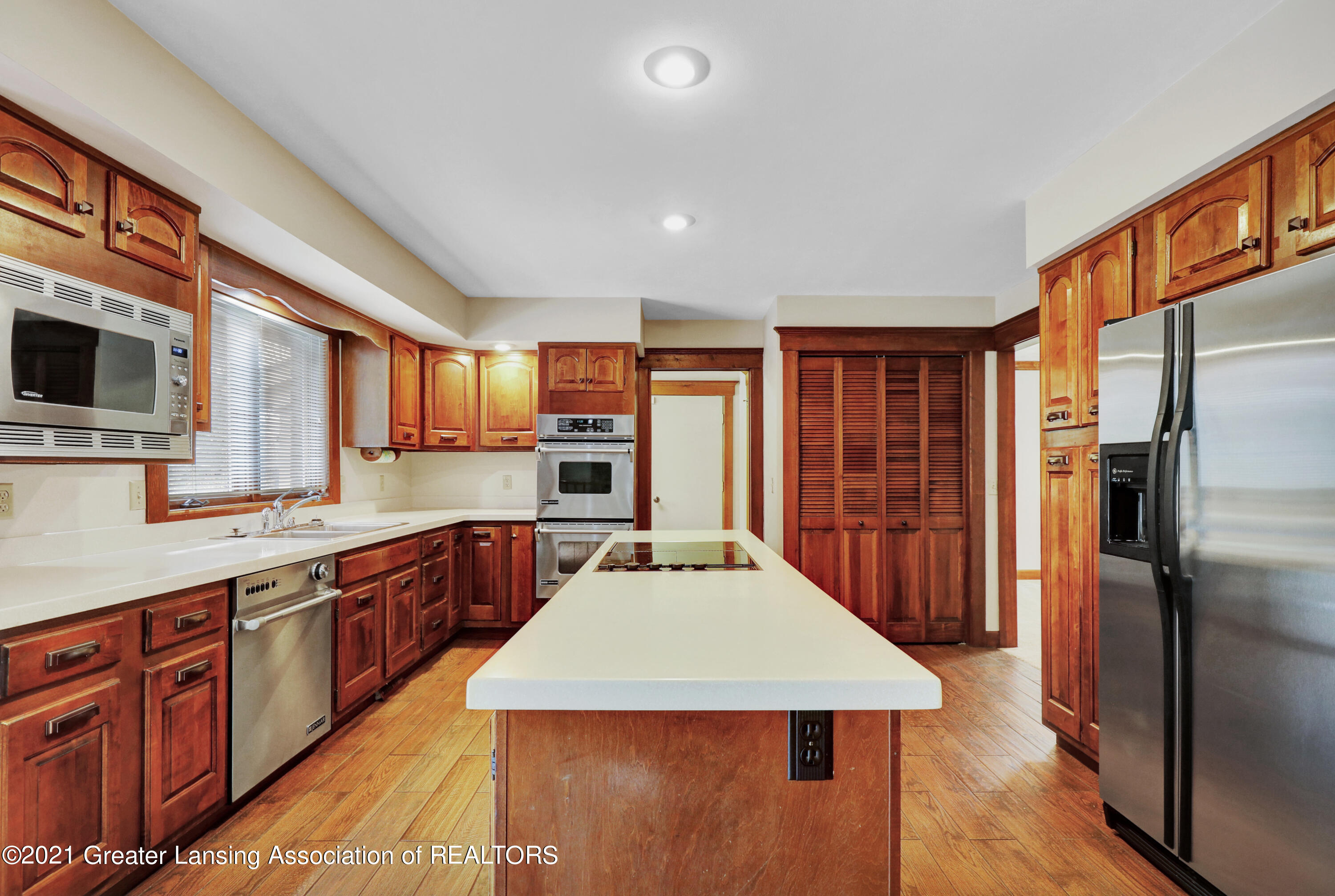 1494 Dennison Road East Lansing, MI 48823 - Photo 4 of 40 Kitchen