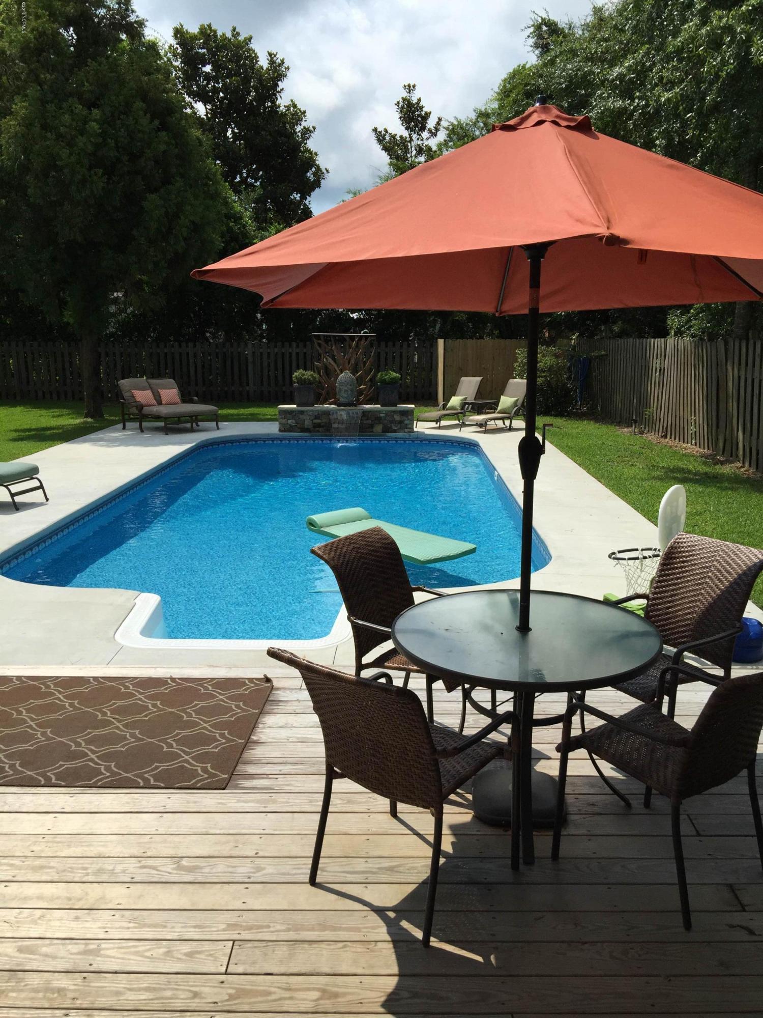 214 Tanbridge Road Wilmington, NC 28405 - Photo 4 of 48 Enjoy fun in the sun!