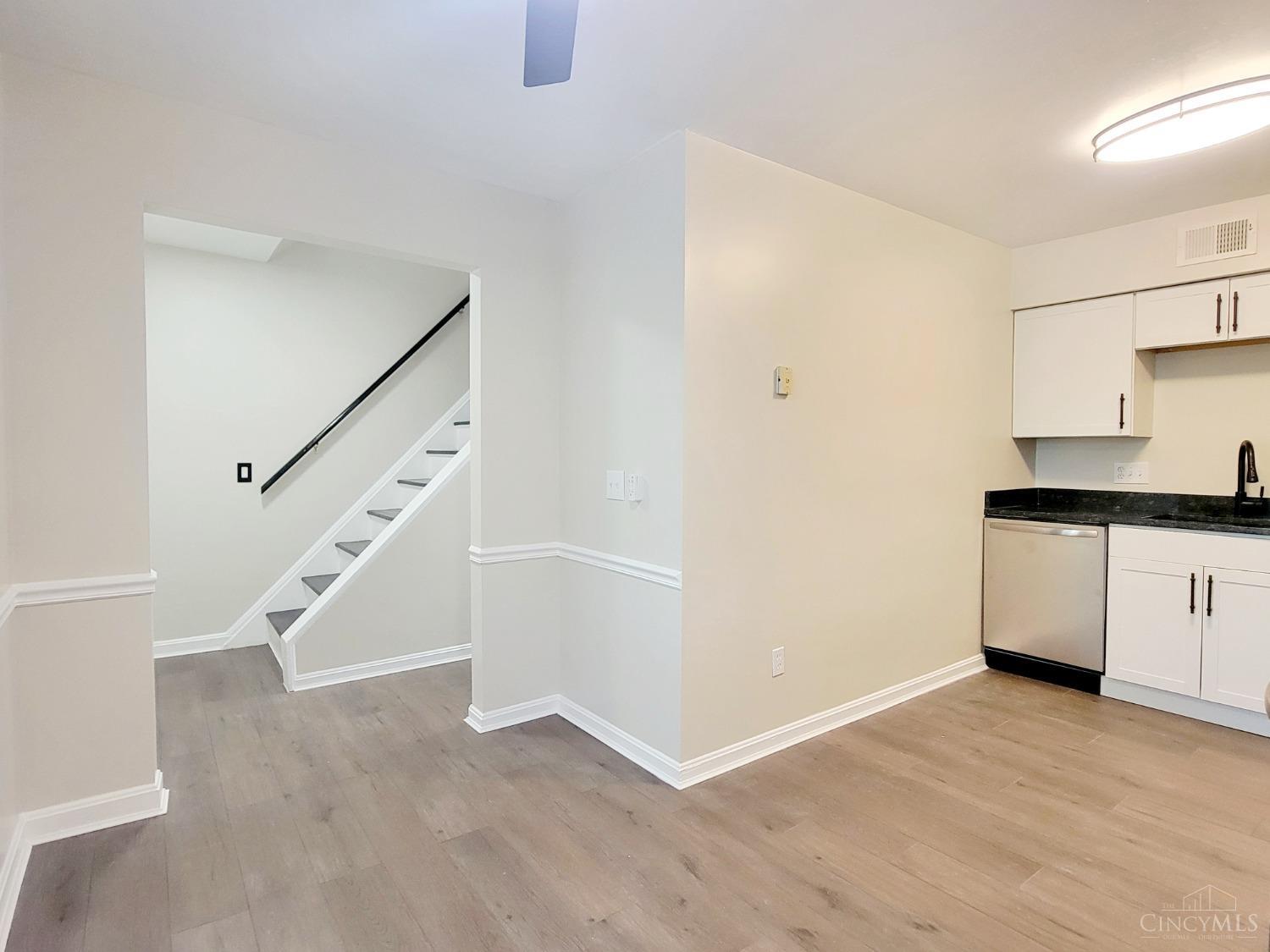 1163 Witt Road, Unit 302 Cincinnati, OH 45255 - Photo 6 of 31 Gallery Image 6