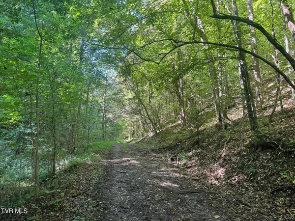 $495,000 | 7197 Tazewell Highway, Sneedville, TN 37869