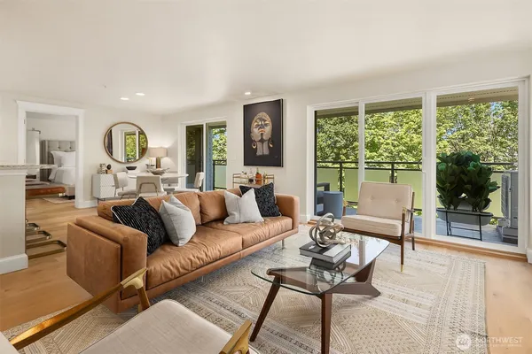 $899,000 | 2334 Thorndyke Avenue West, Unit 301, Seattle, WA 98199