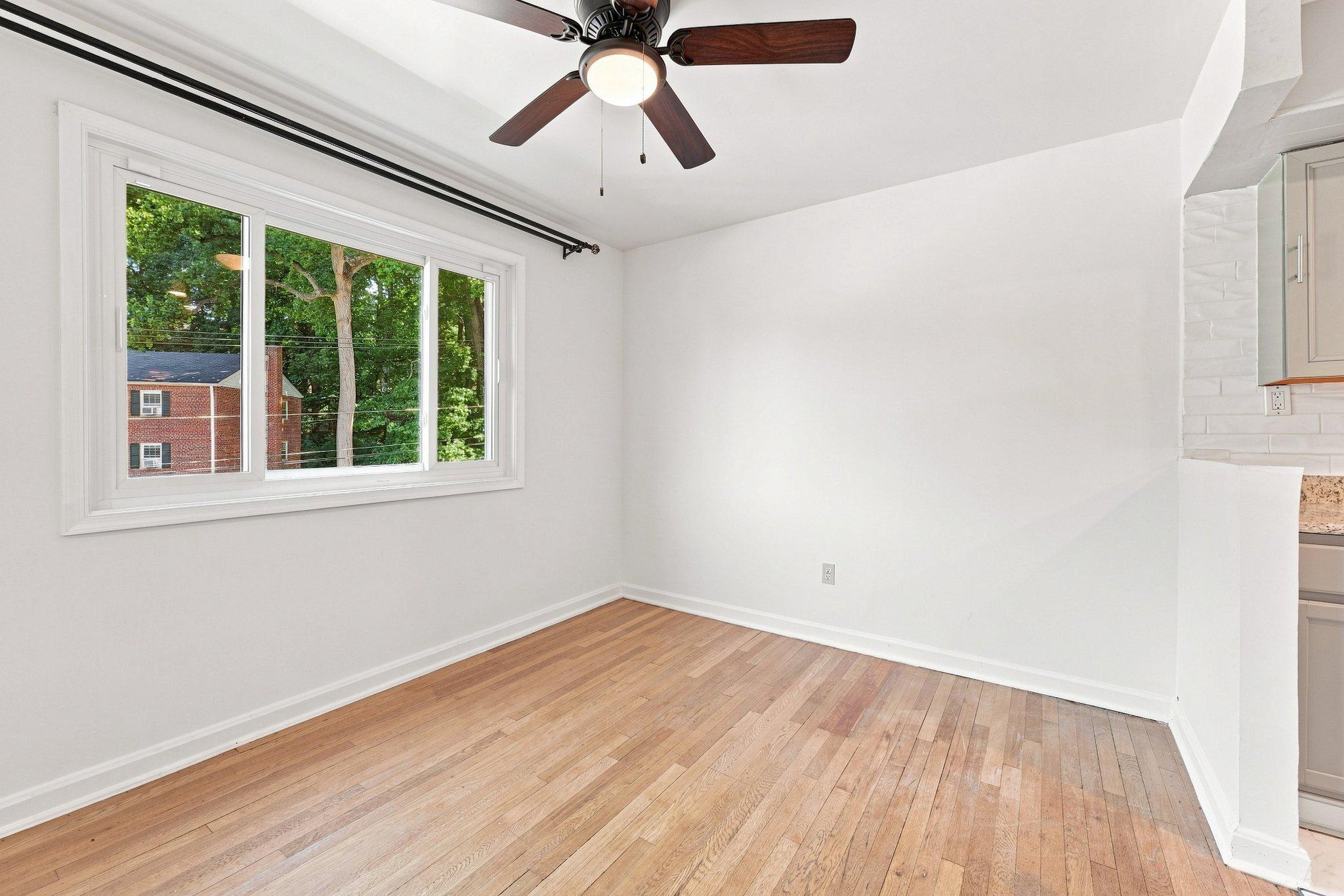 95 East Wayne Avenue, Unit 212 Silver Spring, MD 20901 - Photo 7 of 30 Dining area